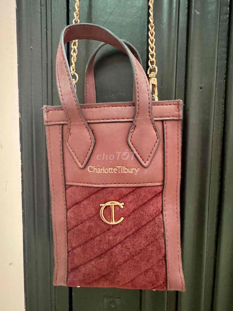 Túi xách Charlotte Tilbury Da thật Đỏ đô Nữ. Mua bán Túi xách tại Quận 1 Tp Hồ Chí Minh được đăng bởi Duyên Nguyễn hình 1