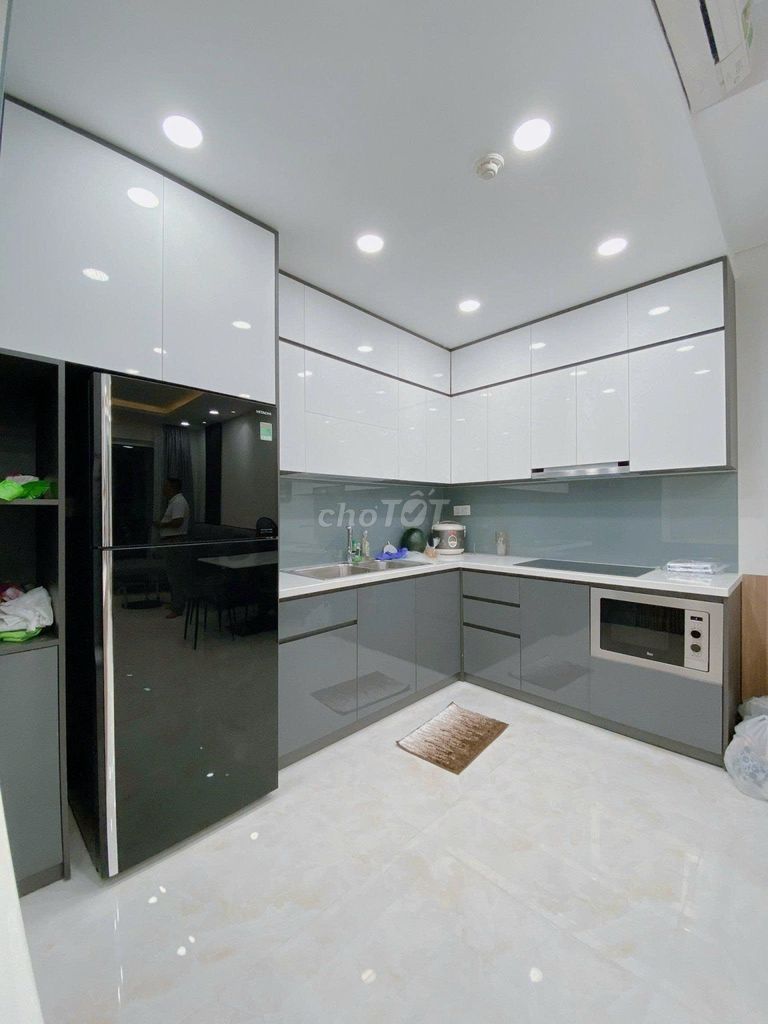 CHO THUÊ NHANH 2PN 2WC 76M2 sunrise city giá chỉ 16tr/ tháng