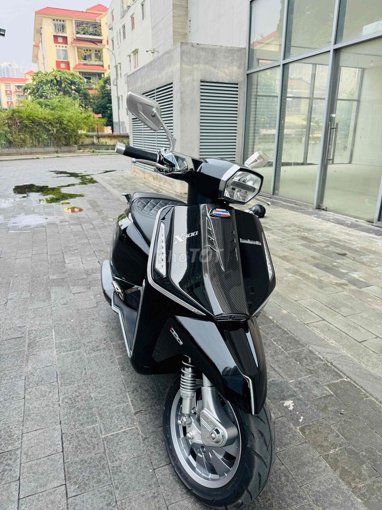 Lambretta X300 черный 900 км