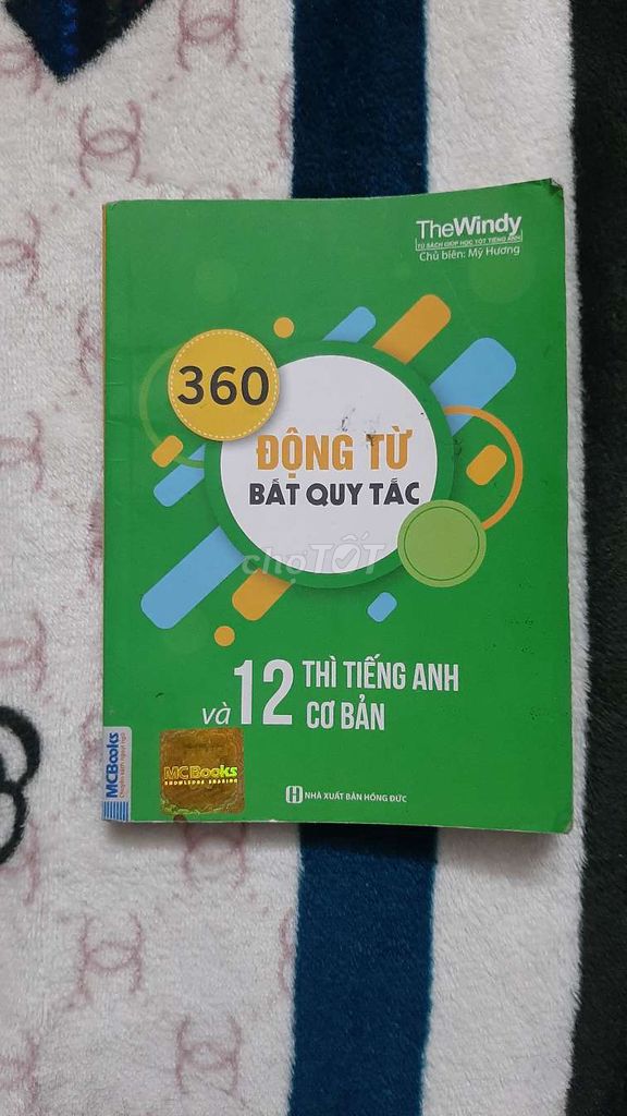 Sách tiếng Anh nhỏ gọn mới