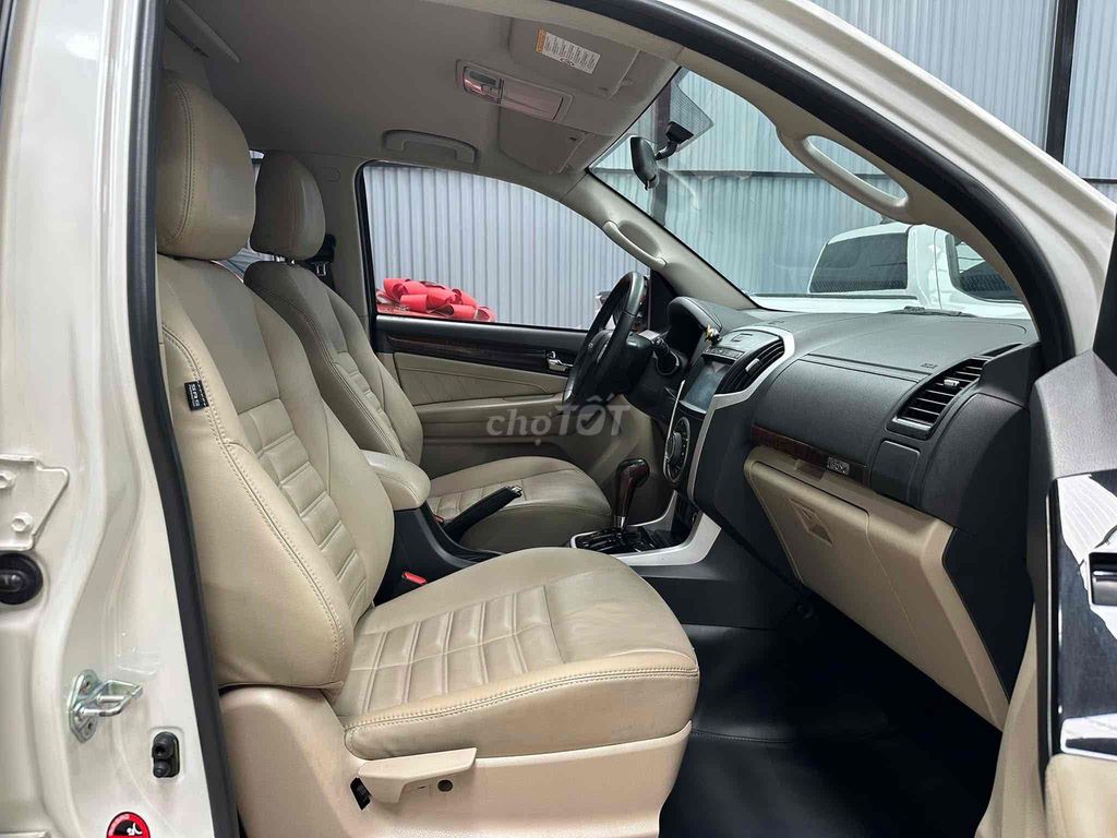 Isuzu Mu X 2018 1.9 4X2 AT. Mua bán Ô tô tại Thành phố Buôn Ma Thuột Đắk Lắk được đăng bởi Hiếu Đắk Lắk hình 16