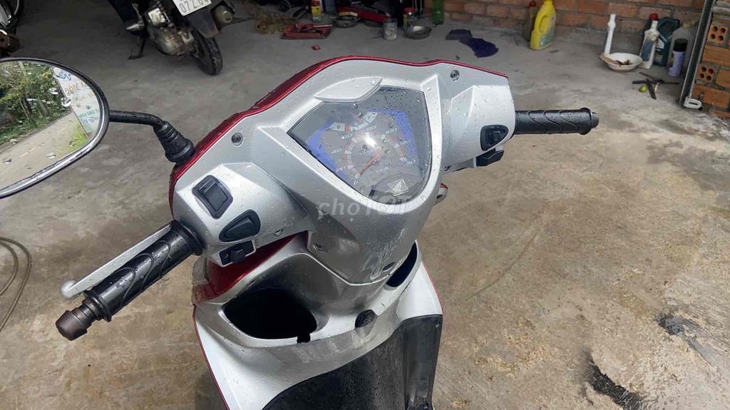 HONDA VISION 2012 ZIN CHẠY CÒN BỐC KHOẺ KHÔNG HÚ. Mua bán Xe máy tại Huyện Thống Nhất Đồng Nai được đăng bởi CHODONGNAI youtube video hình 12