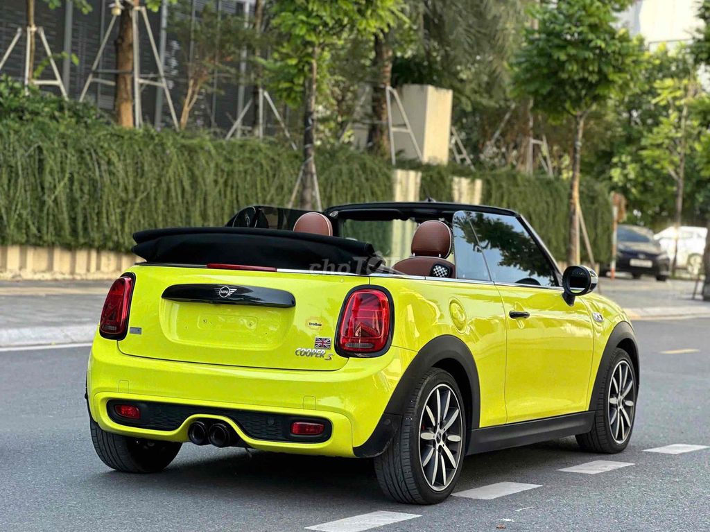 MINI Cooper S mui trần sx 2018 siêu đẹp. Mua bán Ô tô tại Quận Cầu Giấy Hà Nội được đăng bởi Cao Quý hình 4