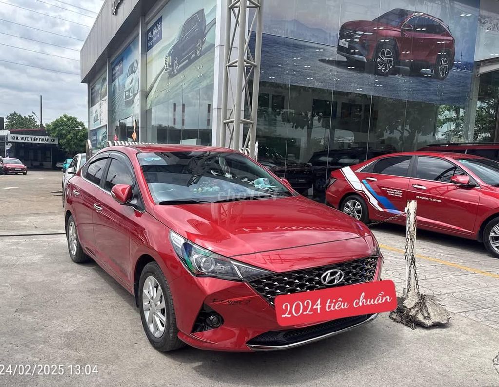 Hyundai Accent 2024 1.5 AT - 230000 km