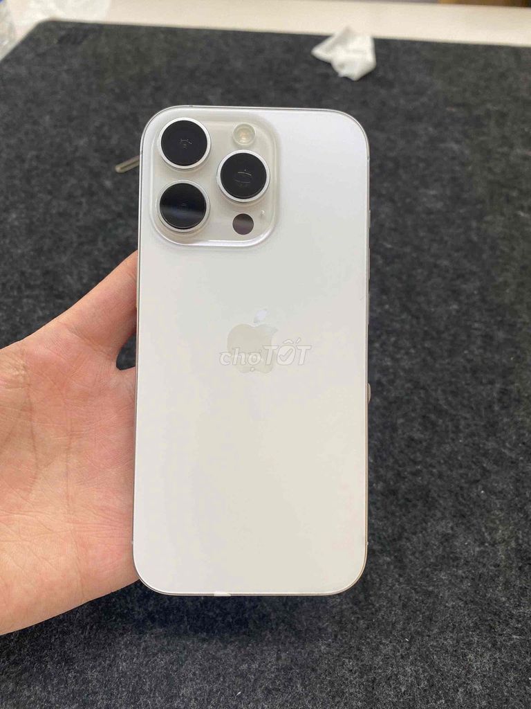 Apple iPhone 16 Pro 256GB Bạc likenew 99 zin áp. Mua bán Điện thoại tại Quận Tân Bình Tp Hồ Chí Minh được đăng bởi Shop Trung Văn Apple Watch hình 1