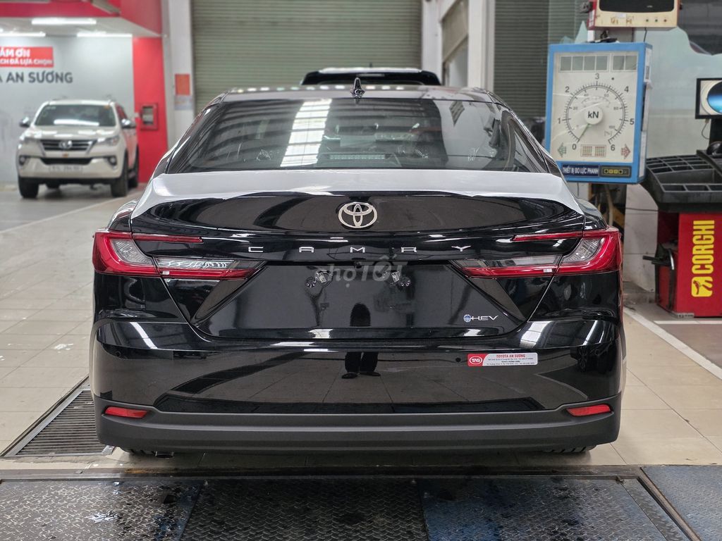 Toyota Camry 2025 2.5 HEV Hybrid TOP HỖ TRỢ 100%TB. Mua bán Ô tô tại Quận 12 Tp Hồ Chí Minh được đăng bởi Quốc Việt hình 7