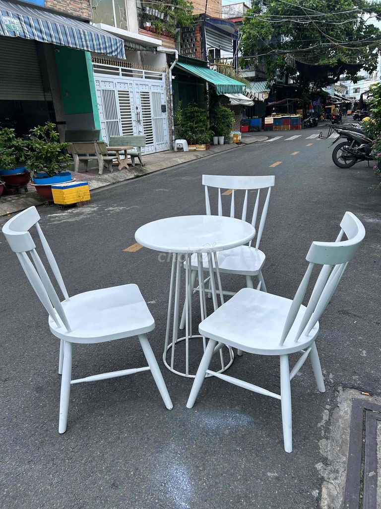 Bộ bàn ghế cafe Gỗ Sắt Trắng Hiện đại. Mua bán Bàn ghế tại Quận Tân Phú Tp Hồ Chí Minh được đăng bởi Phúc Nguyễn hình 1