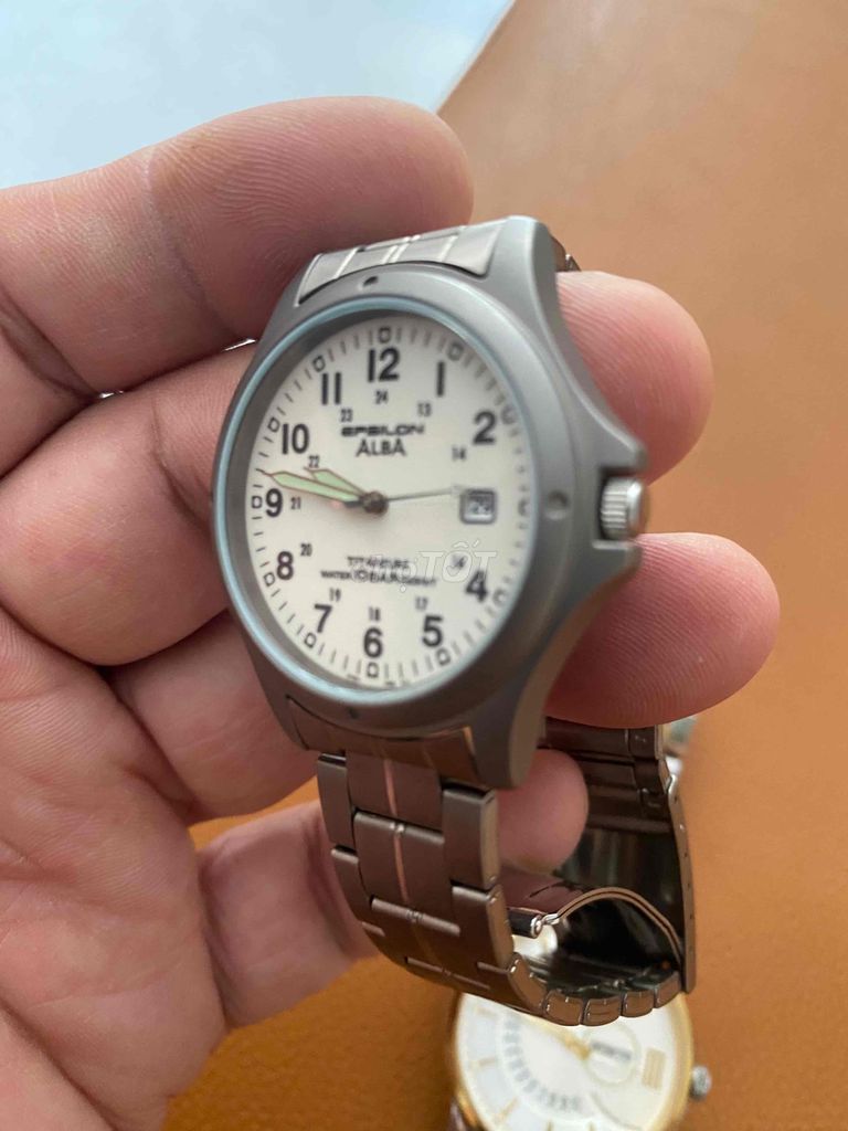Đồng hồ Titanium size 37mm