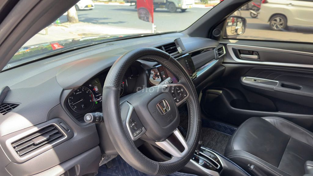 Honda BR-V 2024 L - 20000 km, FULL PHỤ KIỆN. Mua bán Ô tô tại Quận Tân Bình Tp Hồ Chí Minh được đăng bởi Nguyễn Ngọc Thùy Trang hình 7