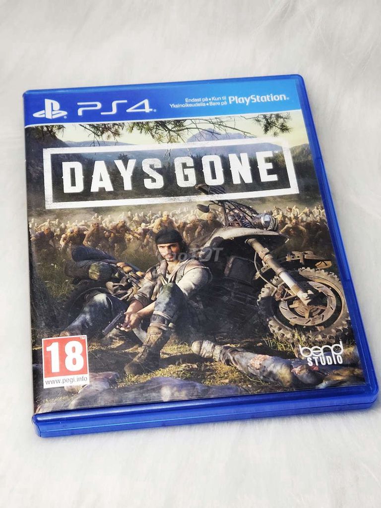 Đĩa game Red Dead Redemption 2 và Days Gone