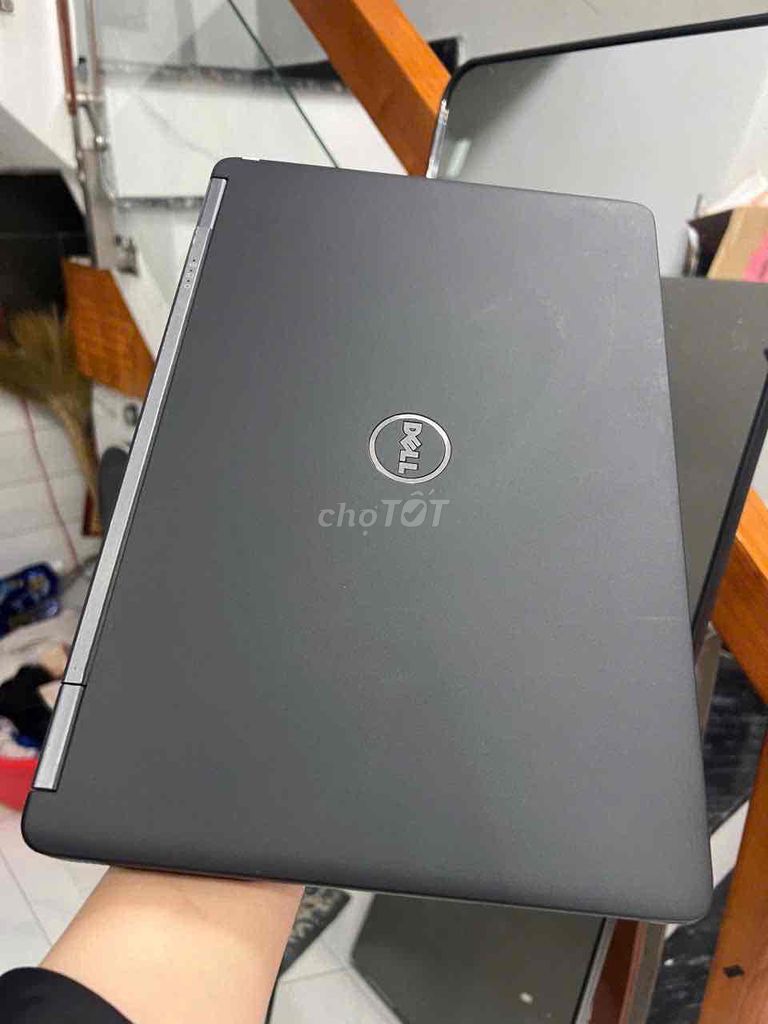 Dell Laptop i5 8GB Đen. Mua bán Laptop tại Thành phố Thủ Đức Tp Hồ Chí Minh được đăng bởi Thỏ Tây hình 1
