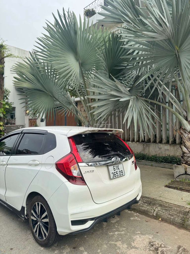Honda Jazz RS 1.5AT 2018 38000 km. Mua bán Ô tô tại Thành phố Thủ Đức Tp Hồ Chí Minh được đăng bởi BÌNH VÌNH PHÚ CHUYÊN XE LƯỚT BAO TEST HÃNG  hình 5