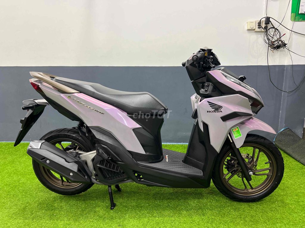 Vario 2024 lướt 2000km khoá Smartkey. Mua bán Xe máy tại Thành phố Cao Lãnh Đồng Tháp được đăng bởi Cửa Hàng Xe Máy Minh Thân 66 hình 1