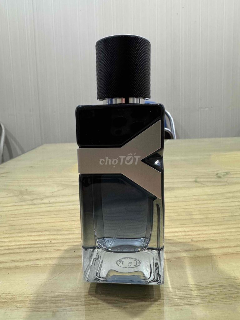 Cần bán chai nước hoa ysl 100ml. Mua bán Nước hoa tại Quận Đống Đa Hà Nội được đăng bởi Nguyễn Hữu Quý hình 1