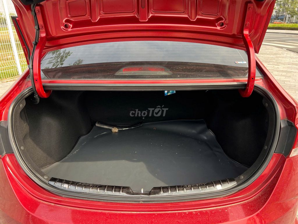 Hyundai Accent ATH 2022 màu đỏ. Mua bán Ô tô tại Quận Thanh Xuân Hà Nội được đăng bởi Thanh Biz Nguyễn Thái Auto hình 10