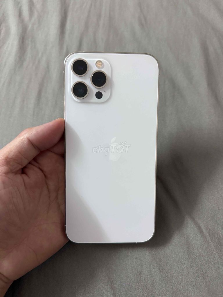 Lên 17 tiễn ip12 pro max 128gb quốc tế chính chủ... Mua bán Điện thoại tại Quận Hai Bà Trưng Hà Nội được đăng bởi Versace  hình 1