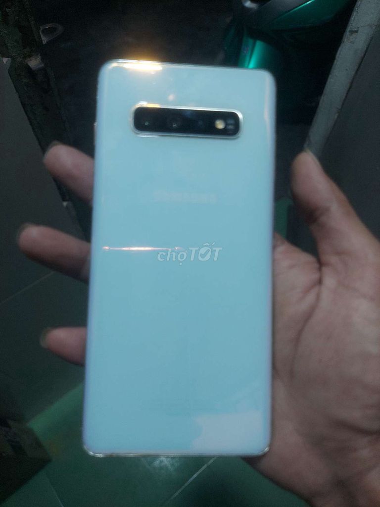 Samsung Galaxy S10+ 128GB Trắng. Mua bán Điện thoại tại Thành phố Thuận An Bình Dương được đăng bởi Trai Họ Trương hình 1