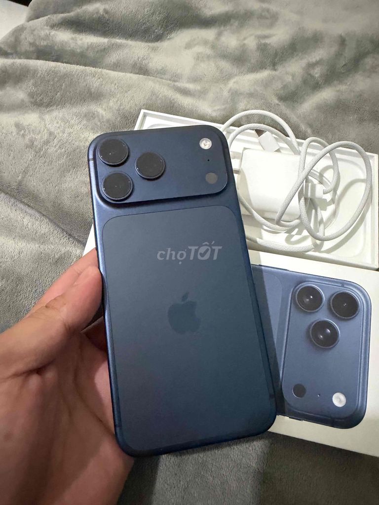 Apple iPhone 17 Pro Max 256GB Xanh đậm 100% pin. Mua bán Điện thoại tại Thành phố Thủ Đức Tp Hồ Chí Minh được đăng bởi Vinh  hình 1