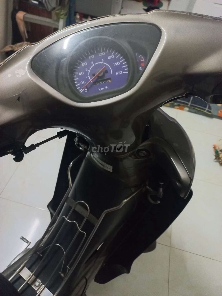 Мотоцикл Honda Future 110, серый