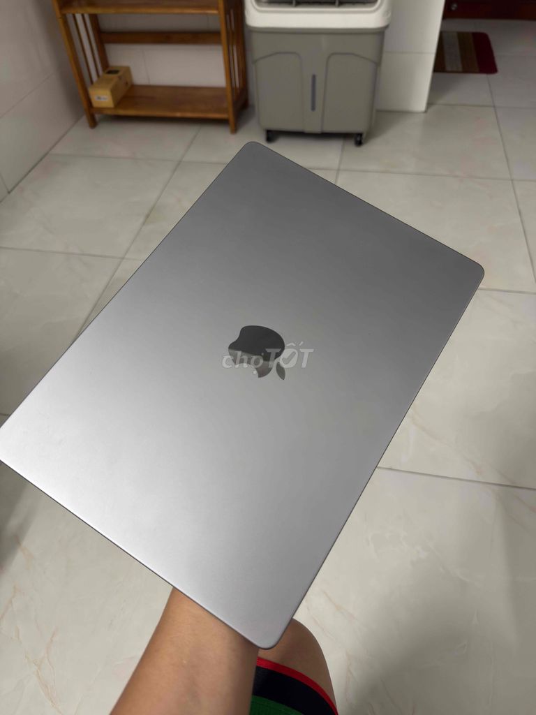 Apple MacBook Pro M1 Pro 14 inch 16GB/512GB. Mua bán Laptop tại Quận 12 Tp Hồ Chí Minh được đăng bởi Minh Hiếu hình 1