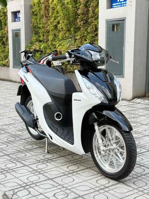 VISON 2025( nậu xớ đưa trước e 15trieu nhận xe)