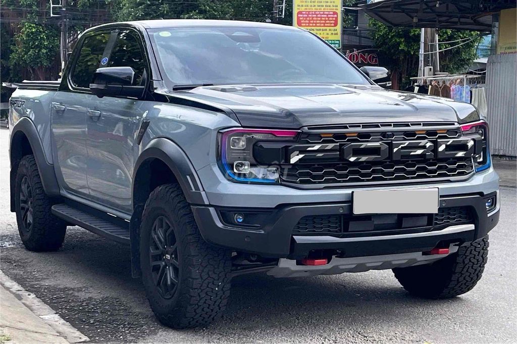 FORD RAPTOR 2025 пробег 10 000 км