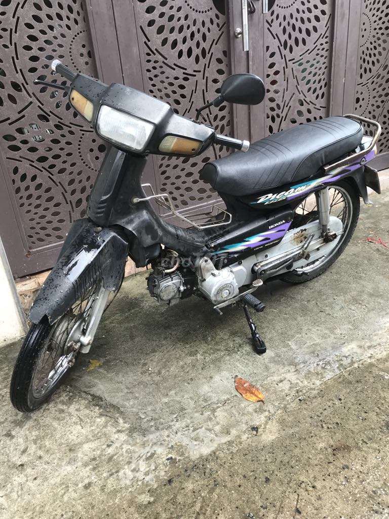 Honda Dream чёрный, мотоцикл с коробкой передач