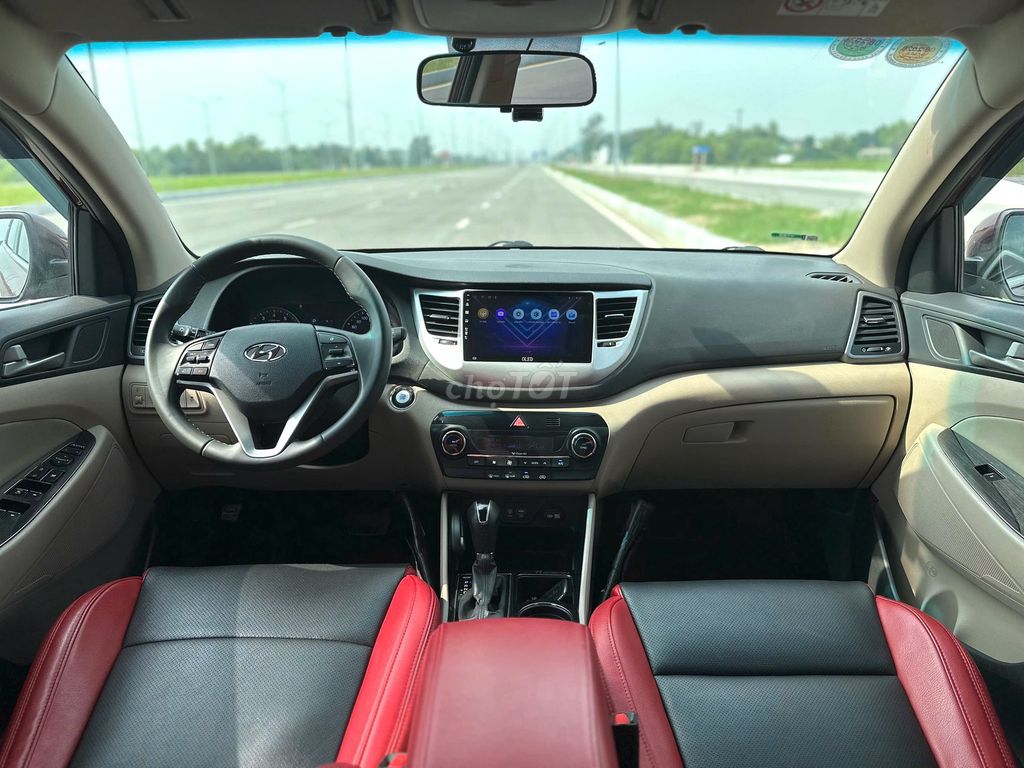 Hyundai Tucson AT 2018 màu đỏ, 100.000 km. Mua bán Ô tô tại Huyện Nam Đàn Nghệ An được đăng bởi Tên chưa cung cấp hình 2