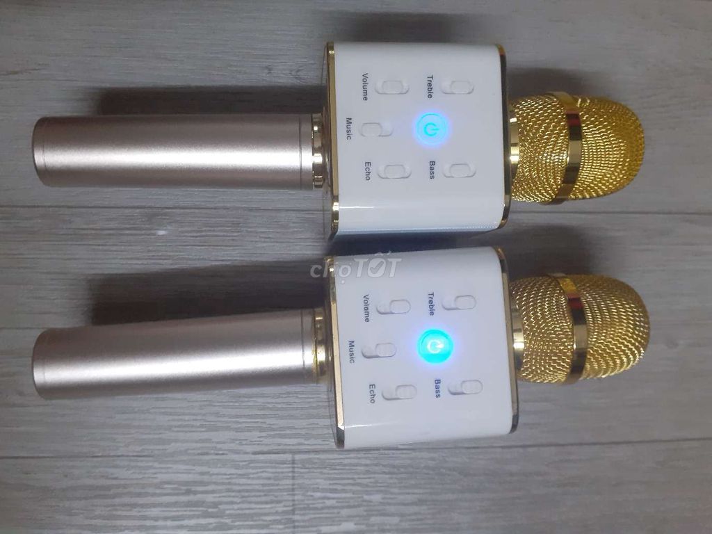 Micro karaoke Vàng đồng, Trắng đã sử dụng. Mua bán Tivi, Âm thanh tại Quận 11 Tp Hồ Chí Minh được đăng bởi Nguyen thi hình 1