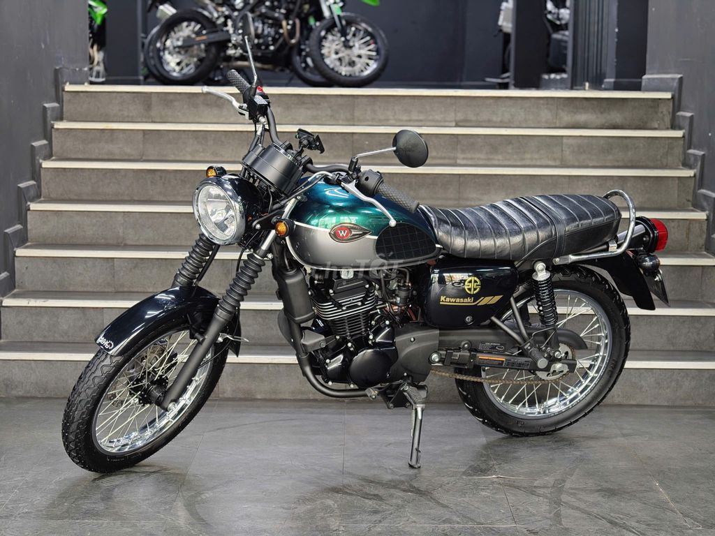 W175 2023 CHẠY LƯỚT 800KM. Mua bán Xe máy tại Quận Tây Hồ Hà Nội được đăng bởi Tu Phamanh hình 2