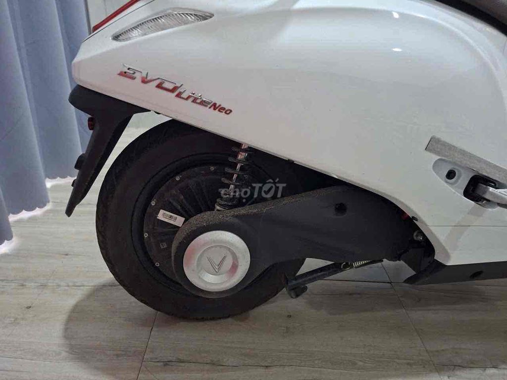 Xe máy điện VinFast Evo Lite Neo. Mua bán Xe điện tại Thành phố Thủ Dầu Một Bình Dương được đăng bởi Soundcore Hàng Nhật hình 1