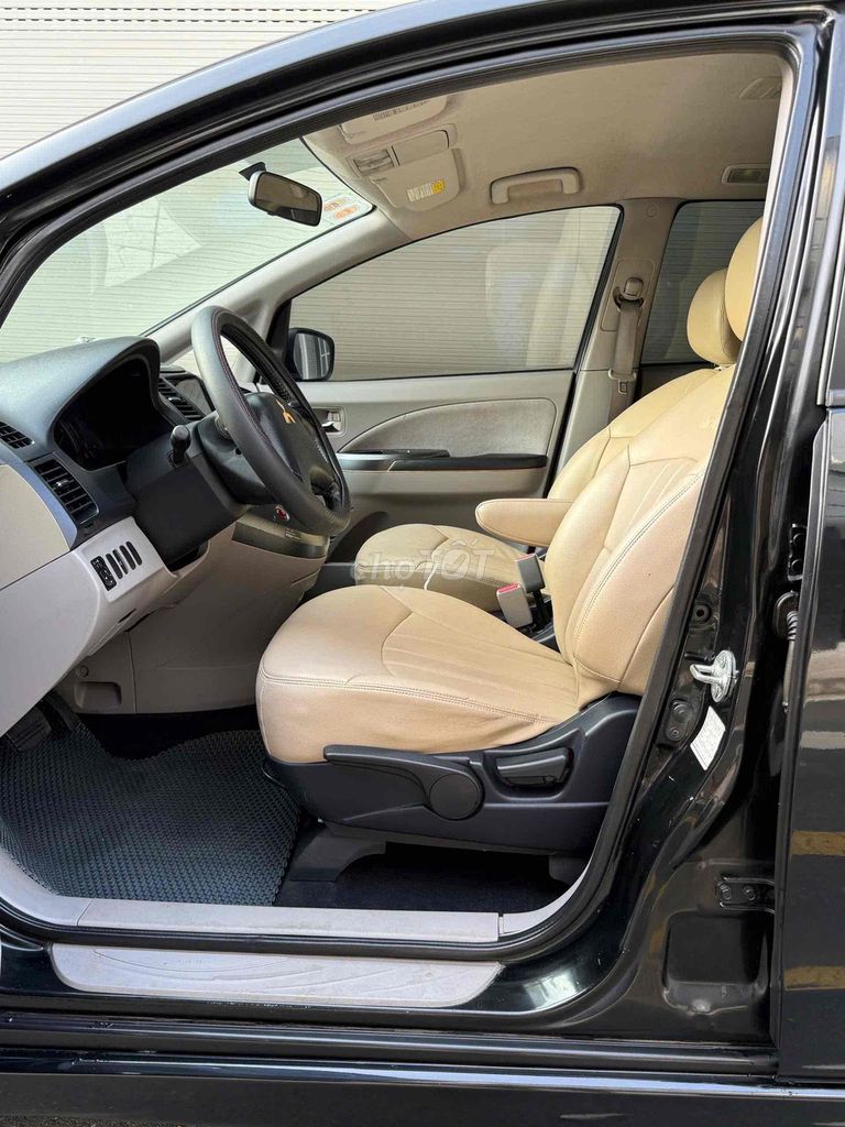 Mitsubishi Grandis 2005 2.4L AT Đen. Mua bán Ô tô tại Thành phố Thủ Dầu Một Bình Dương được đăng bởi  Trung Tin Used Car hình 8