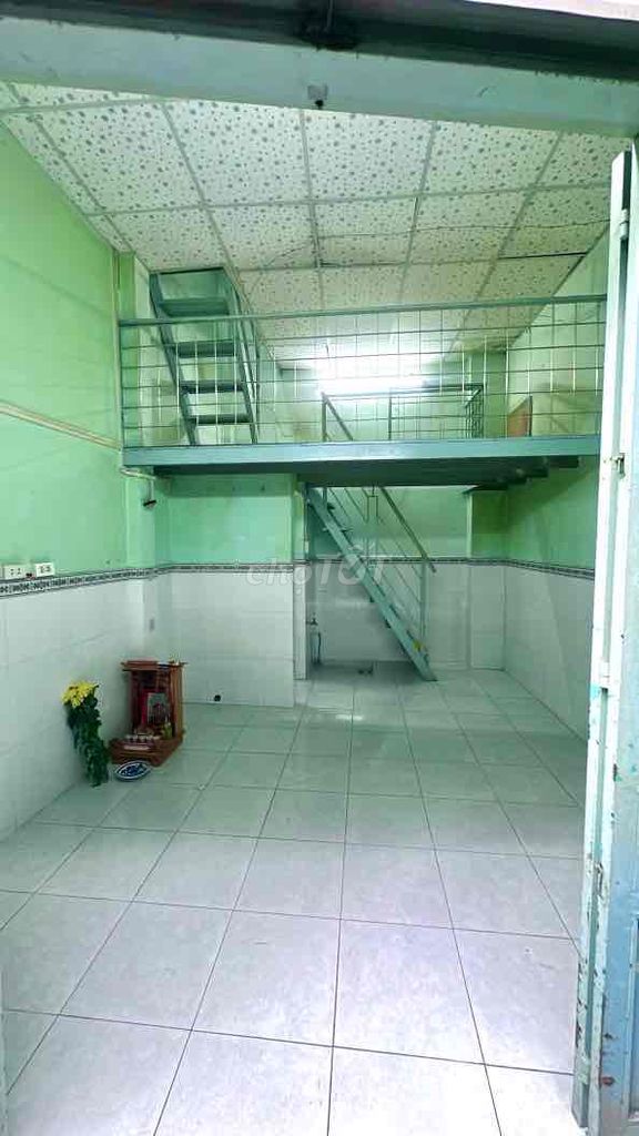 Bán nhà nhỏ Lê Đại Hành, chỉ hơn 2 đồng. Mua bán Nhà ở tại Quận Tân Bình Tp Hồ Chí Minh được đăng bởi Phong Nhà Tốt hình 6