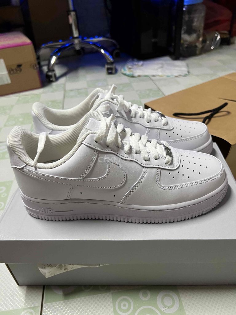 Giày Nike AF1 Trắng size 42 Mới. Mua bán Giày dép tại Quận 7 Tp Hồ Chí Minh được đăng bởi Lâm  hình 1