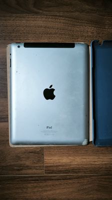 Thanh lý Ipad A1460 vỡ màn hình. Mua bán Máy tính bảng tại Quận Hà Đông Hà Nội được đăng bởi Nhím