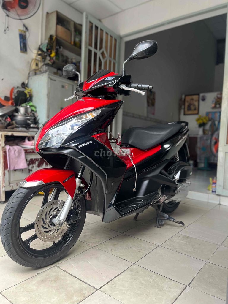 Honda Air Blade 2013 Đỏ đen. Mua bán Xe máy tại Quận Bình Thạnh Tp Hồ Chí Minh được đăng bởi lampark view  hình 2