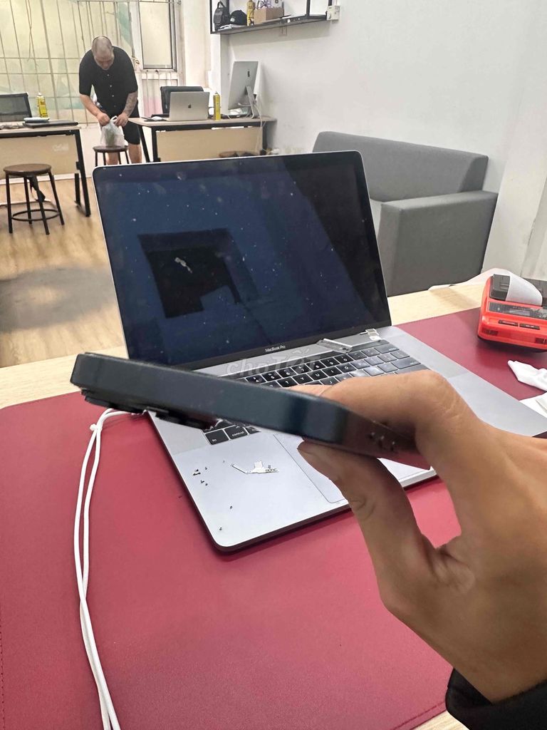 iPhone 14 128GB Đen Quốc tế. Mua bán Điện thoại tại Quận Đống Đa Hà Nội được đăng bởi Nguyễn Văn Giáp hình 1