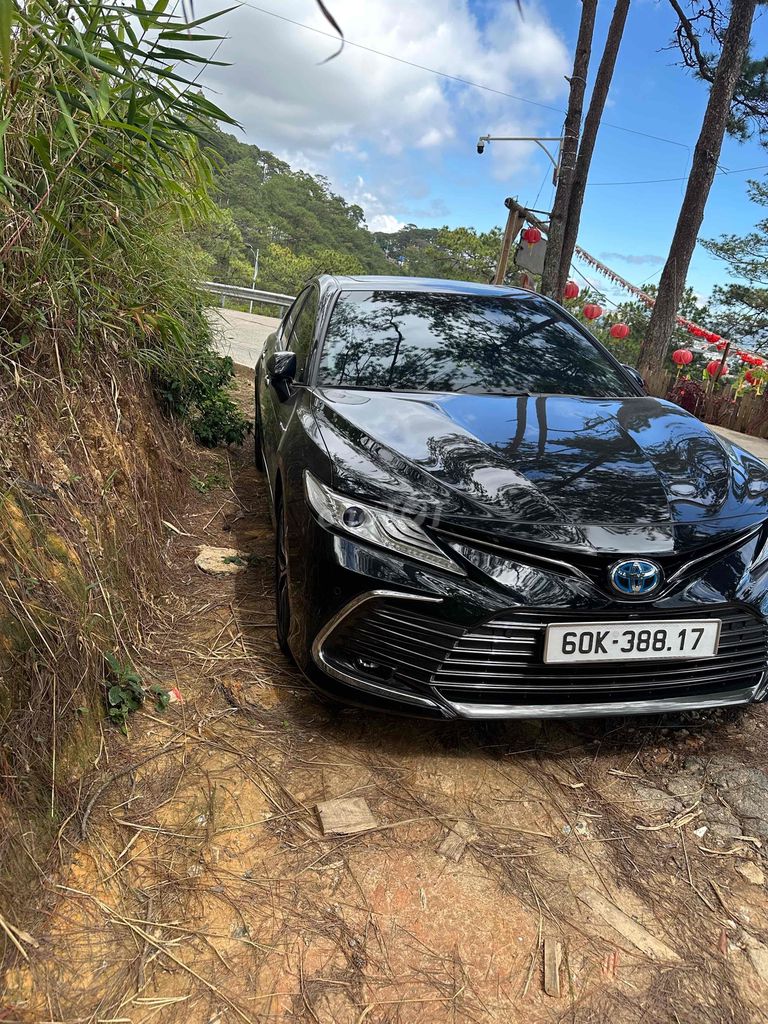 Toyota Camry 2023 2.5HV - 49000 km. Mua bán Ô tô tại Thành phố Biên Hòa Đồng Nai được đăng bởi Nguyễn Thành Tín hình 2