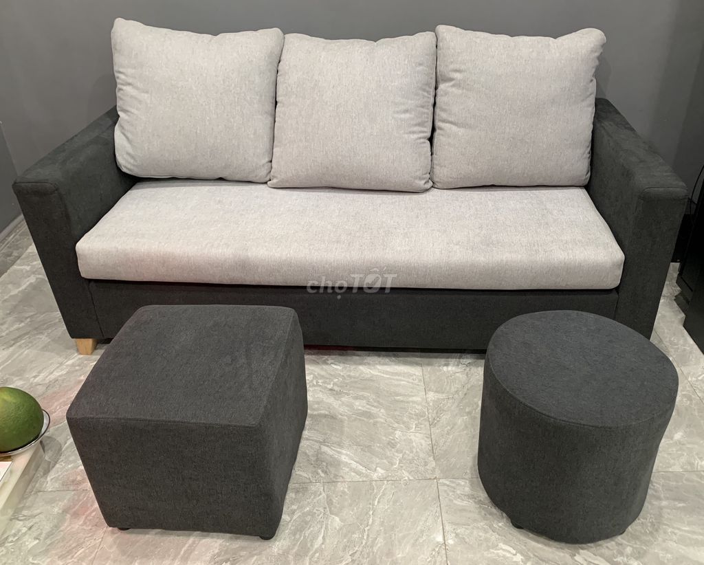 Bộ ghé sofa đen xám kèm bàn trà kính CL