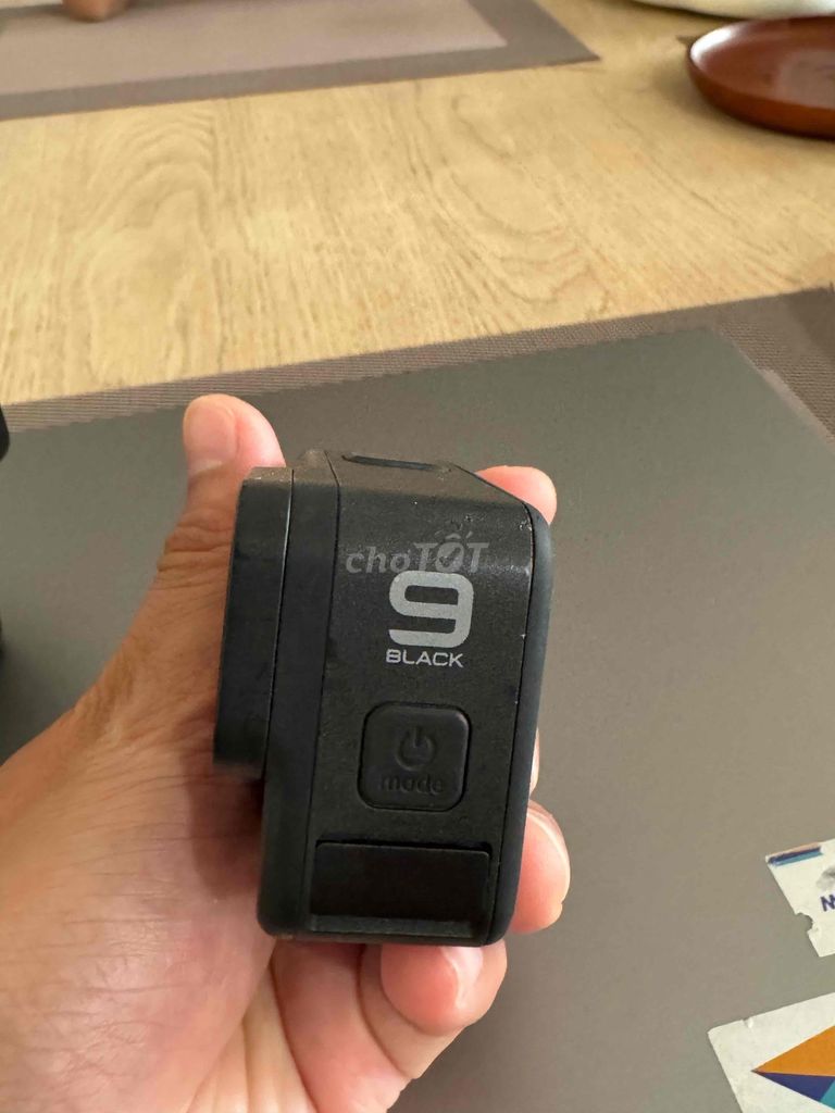 GoPro 9 Black đẩy đủ phụ kiện tặng 3 pin và dock
