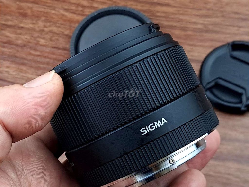 Sigma 19mm F2.8 ngàm Sony