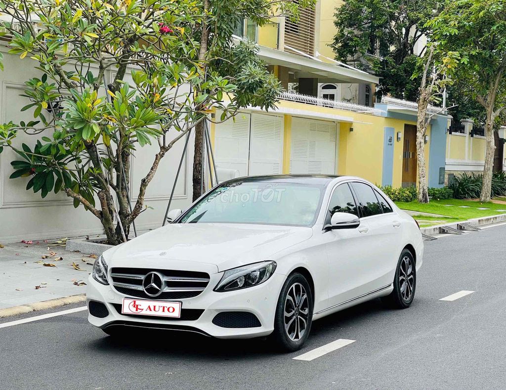 Mercedes C200 model 2019 siu siu đẹp