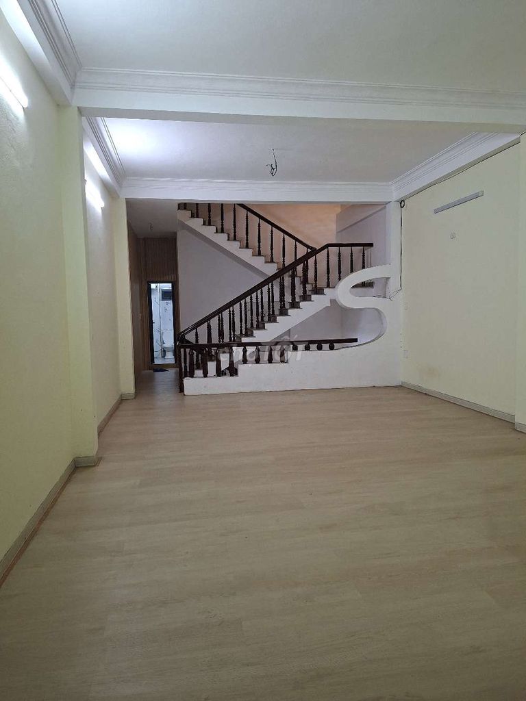 Spacious 5-bedroom house on Ngô Quyền — photo 10