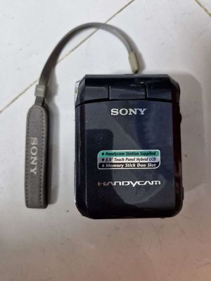 Máy quay Sony Handycam màu đen. Mua bán Máy ảnh, Máy quay tại Quận 1 Tp Hồ Chí Minh được đăng bởi Hieu