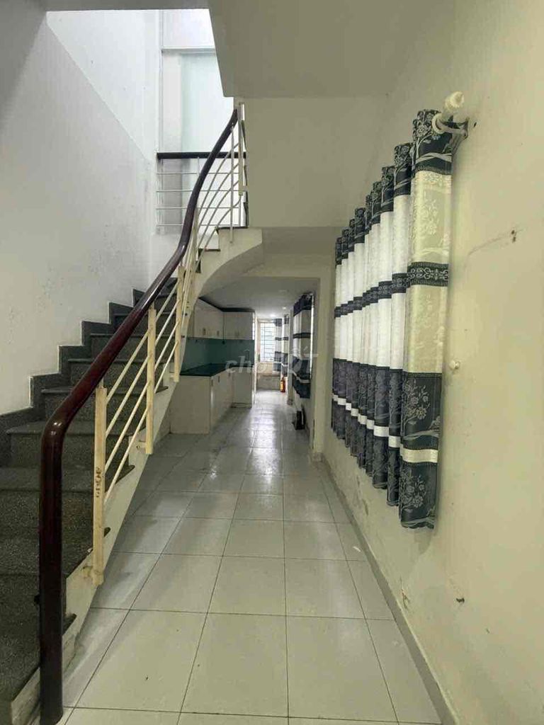 Аренда · 2 комн. · 27 м² · Quận Phú Nhuận, ул. Đường Phan Xích Long