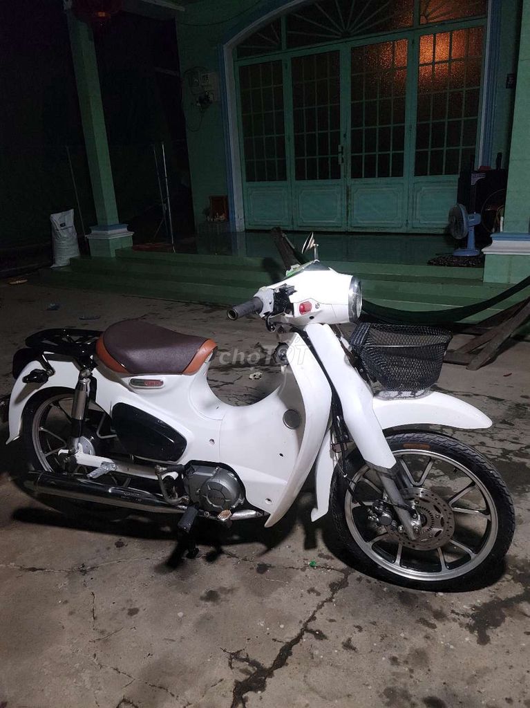 Honda Cub Thái 50cc Trắng Như mới. Mua bán Xe máy tại Quận Thốt Nốt Cần Thơ được đăng bởi Nguyễn Minh  hình 3