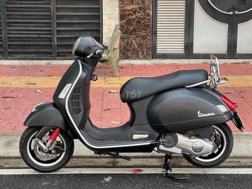 Piaggio Vespa GTS 125 3vie Đen. Mua bán Xe máy tại Huyện Bình Chánh Tp Hồ Chí Minh được đăng bởi Huy hình 2