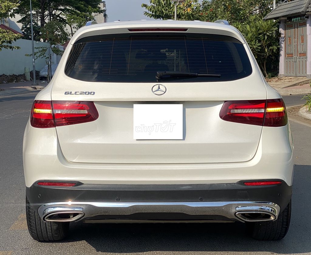 GLC 200 model 2020 cực kỳ mới ít sử dụng chuẩn chỉ. Mua bán Ô tô tại Quận 1 Tp Hồ Chí Minh được đăng bởi Hoàng Pháp hình 3
