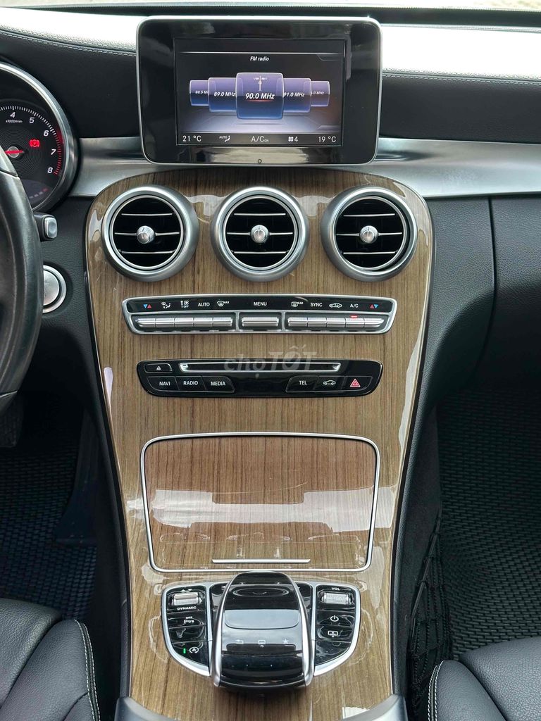 Mercedes Benz C Class 2016 C250 Exclusive - 91000. Mua bán Ô tô tại Quận Cầu Giấy Hà Nội được đăng bởi Vũ Kiên hình 15