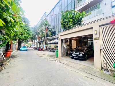 CHDV 5 TẦNG CAO CẤP HẺM XE TẢI HOÀNG DIỆU 2 - DOANH THU 80 TRIỆU/THÁNG. Mua bán nhà ở tại Thành phố Thủ Đức Tp Hồ Chí Minh được đăng bởi Nguyễn Năng Hương